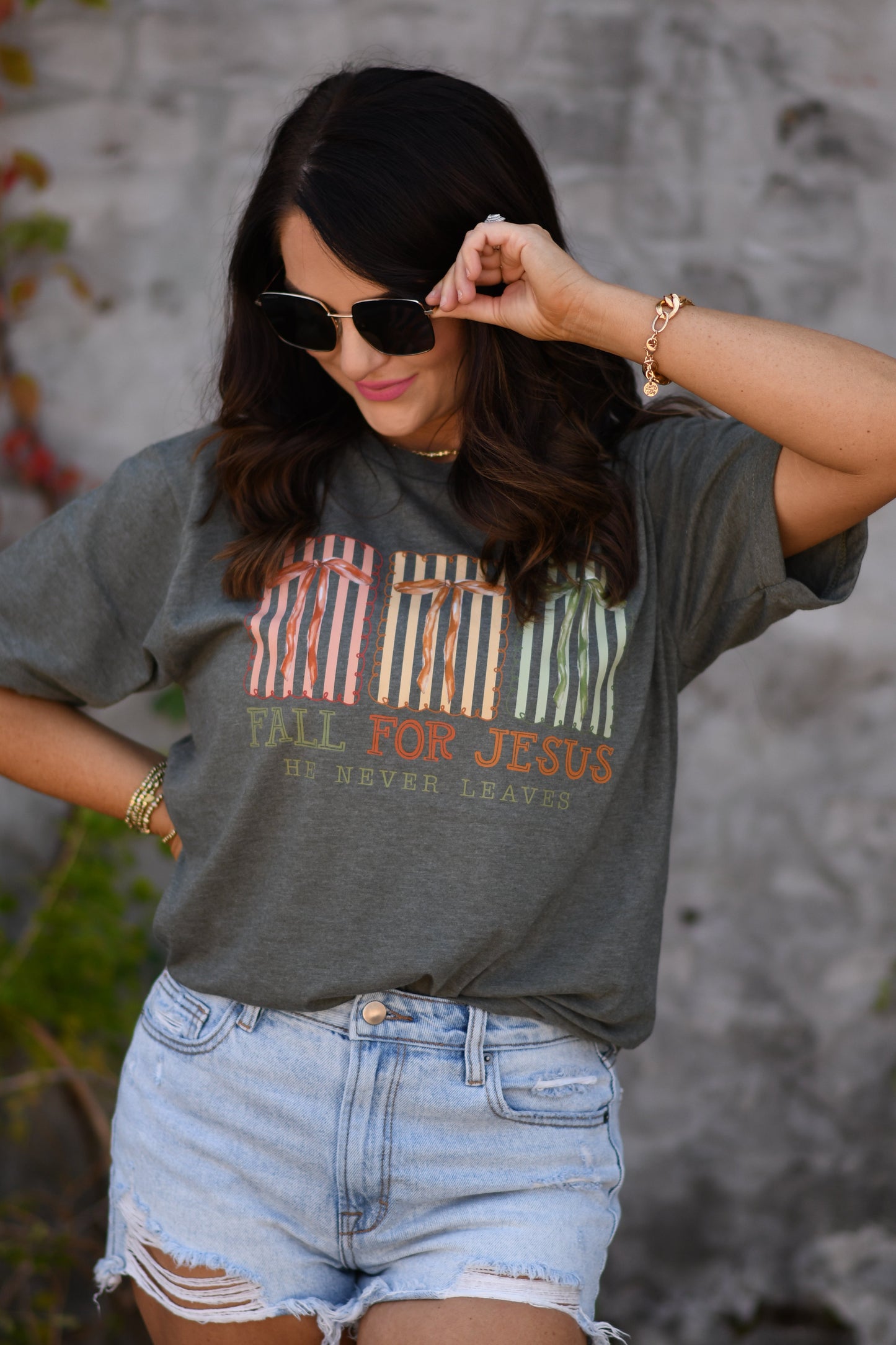 Fall For Jesus Bows Tee