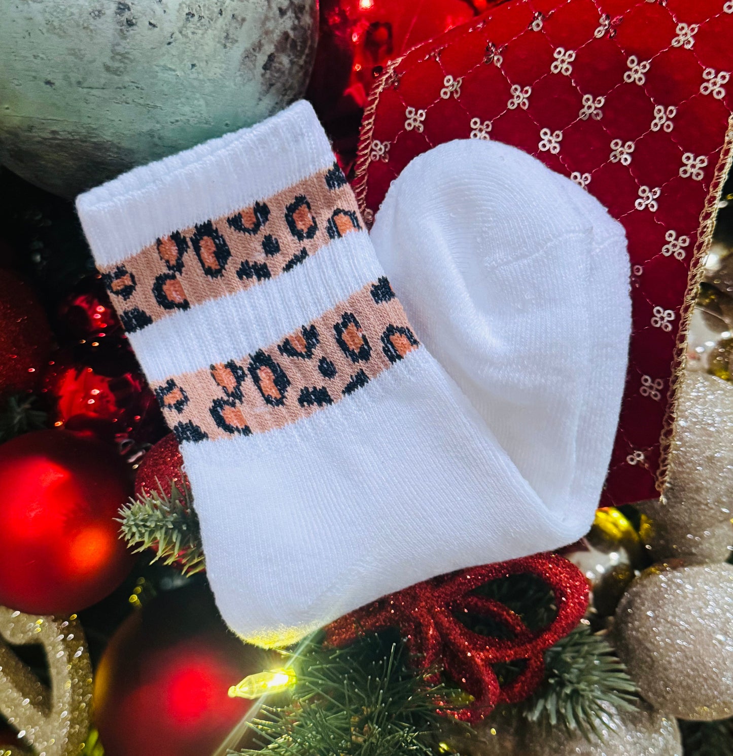 RTS White Leopard Striped Winter Socks