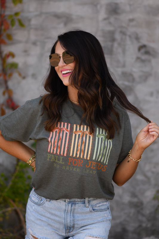 Fall For Jesus Bows Tee
